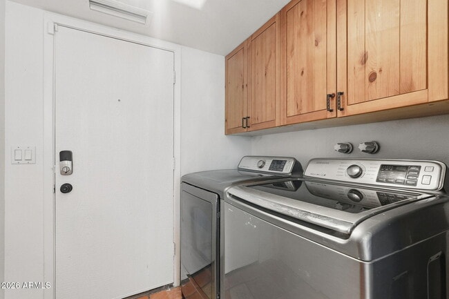 Building Photo - 8825 S 48th St