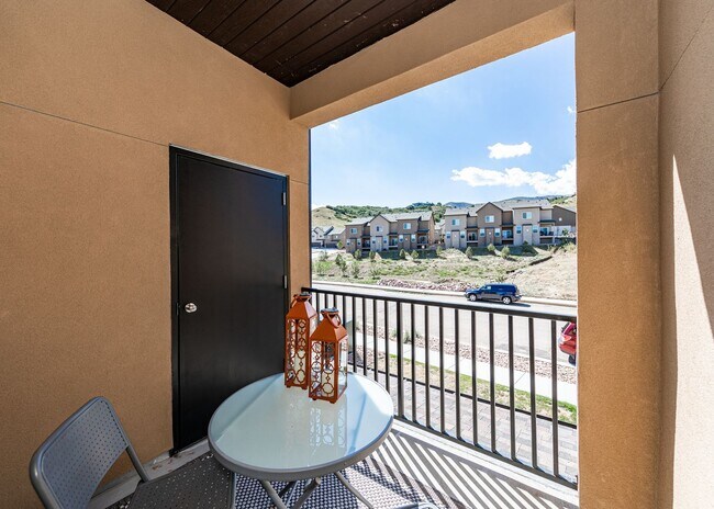 Building Photo - 5641 Silverstone Terrace