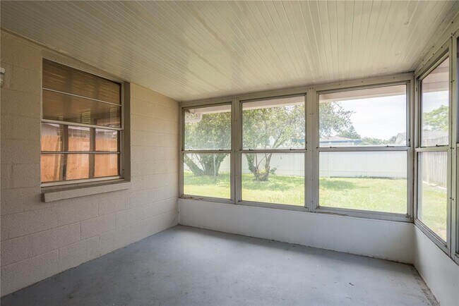 Building Photo - 5646 Festivo Dr