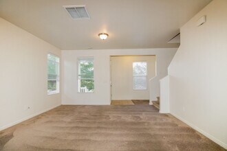 Building Photo - 3 Bed/2.5 Bath in South Jordan