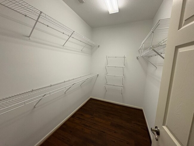 Building Photo - 3BR/2BA Condo with Sunroom & 2-Car Garage