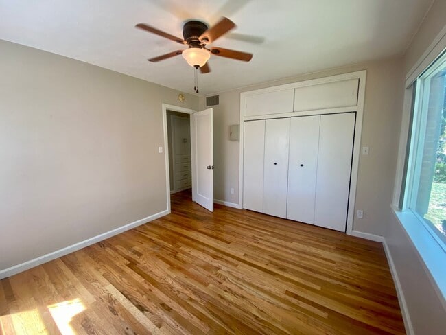 Building Photo - 68 S 400 E