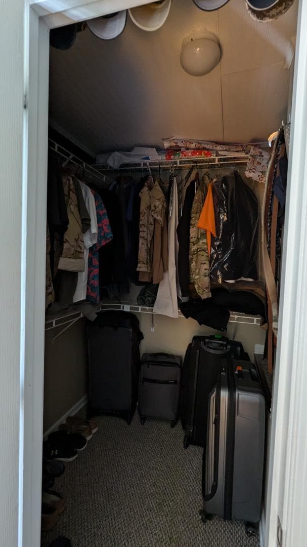 Building Photo - 138 Parkside Dr