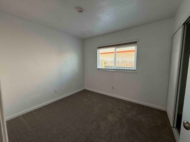 Building Photo - 8620 Tiogawoods Dr