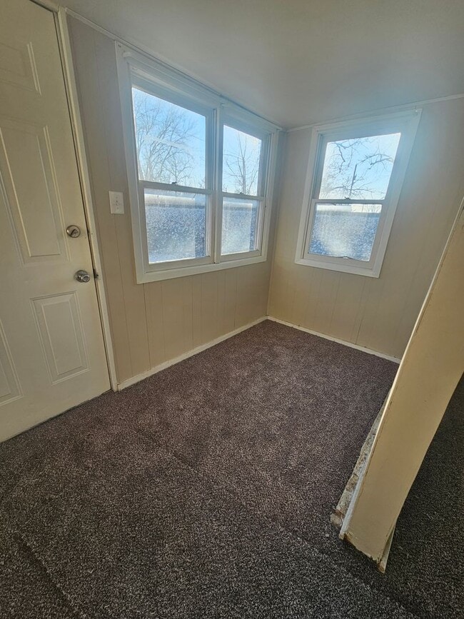 Building Photo - There is a $25 fee for the application and everyone over 18 needs to fill out their own application.