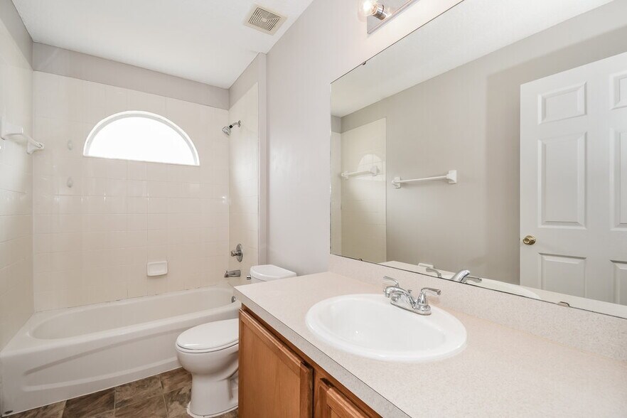 Building Photo - 5331 Whitecastle Ct