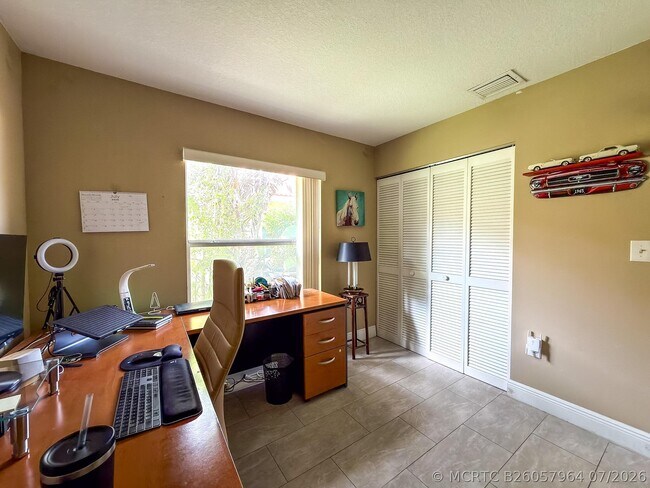 Building Photo - 775 NW 165th Ave