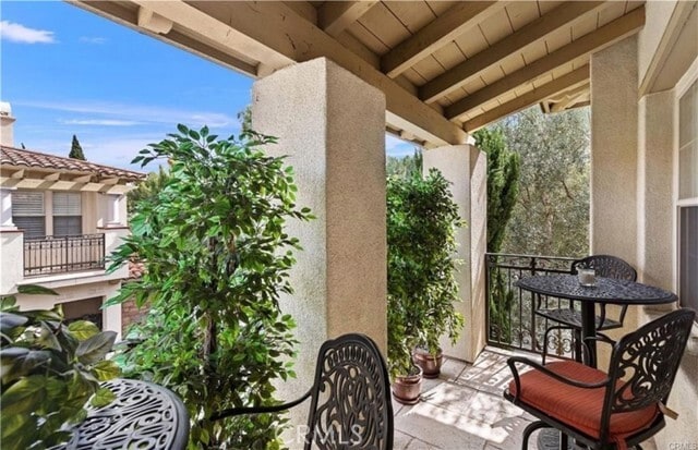 Building Photo - 1 Altino