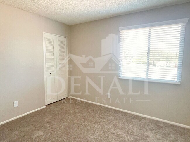 Building Photo - 2243 W McRae Way