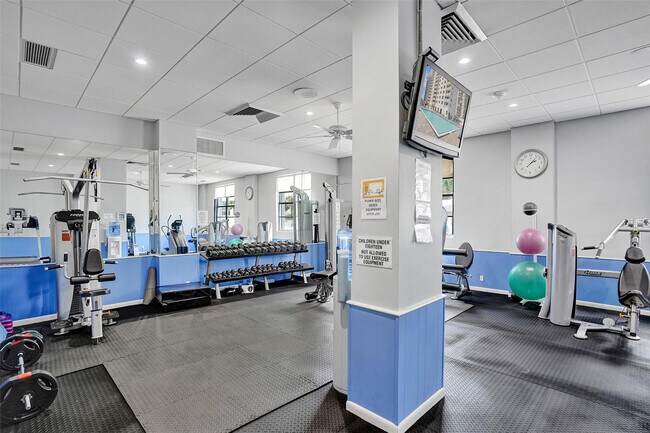 Building Photo - 4250 Galt Ocean Dr