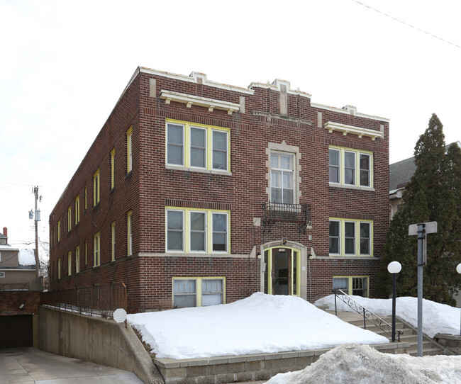 Primary Photo - Emerson Terrace Apartments