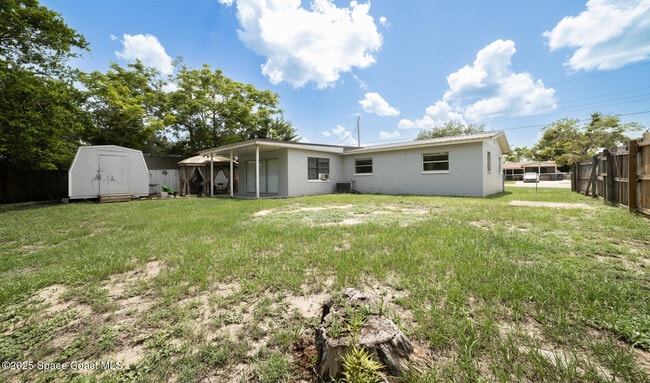 Building Photo - 2285 Dolphin Rd