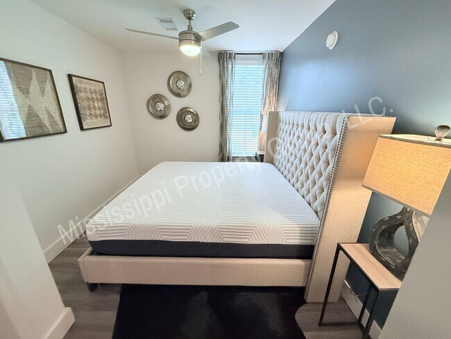 Building Photo - 3BR/3BA For Rent