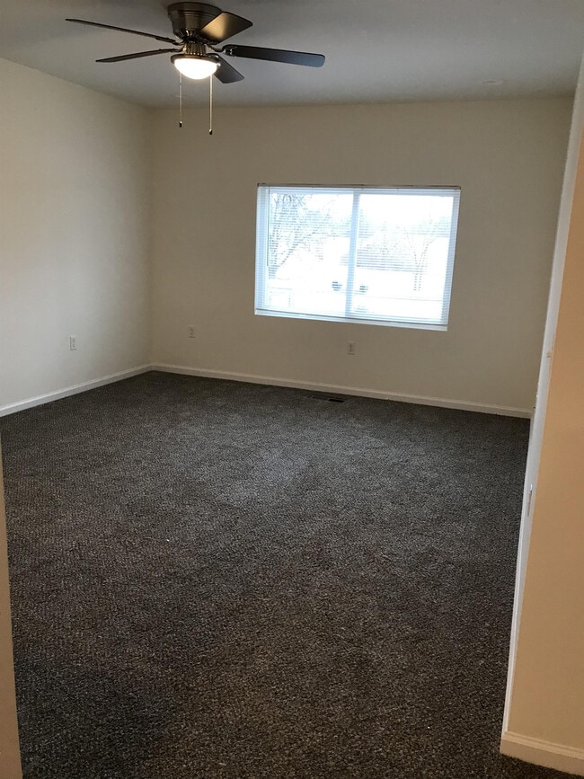 Building Photo - 36 Limit St