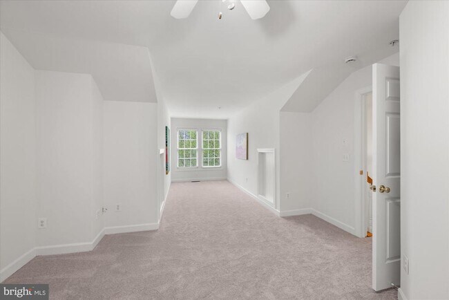 Building Photo - 5015 Waple Ln