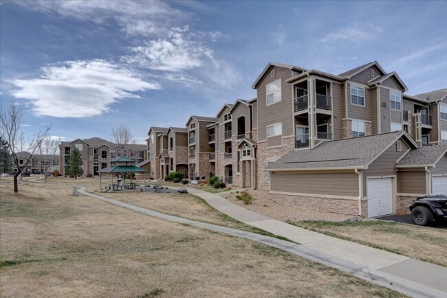 Building Photo - Charming 2-bedroom, 2-bath condo in Erie, CO,