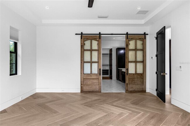 Building Photo - 1814 Barker Dr