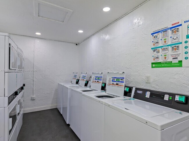 Building Photo - 7403 SW 82nd St