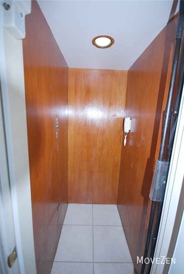 Building Photo - 111 Spencer Farlow Dr-
