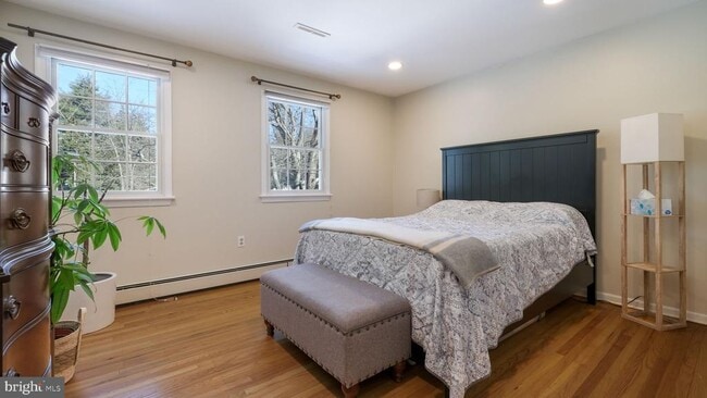 Building Photo - 154 Ash Way