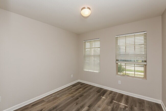 Building Photo - 412 Blue Crow Ln