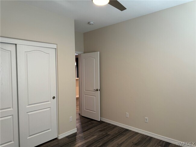Building Photo - 5079 S Jacaranda Pl