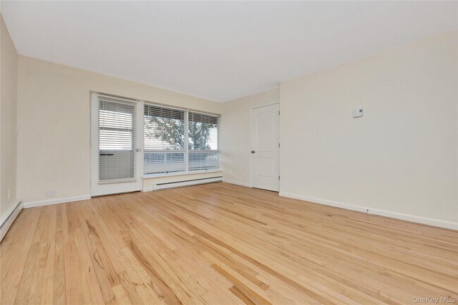 Building Photo - 750 Lido Blvd