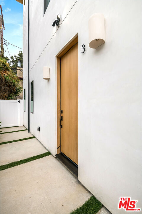 Building Photo - 5321 Ben Ave