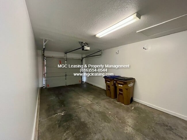 Building Photo - 474-476 Kreisel Dr