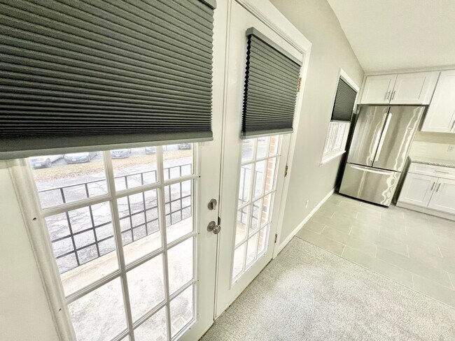 Building Photo - Meridian Apartments