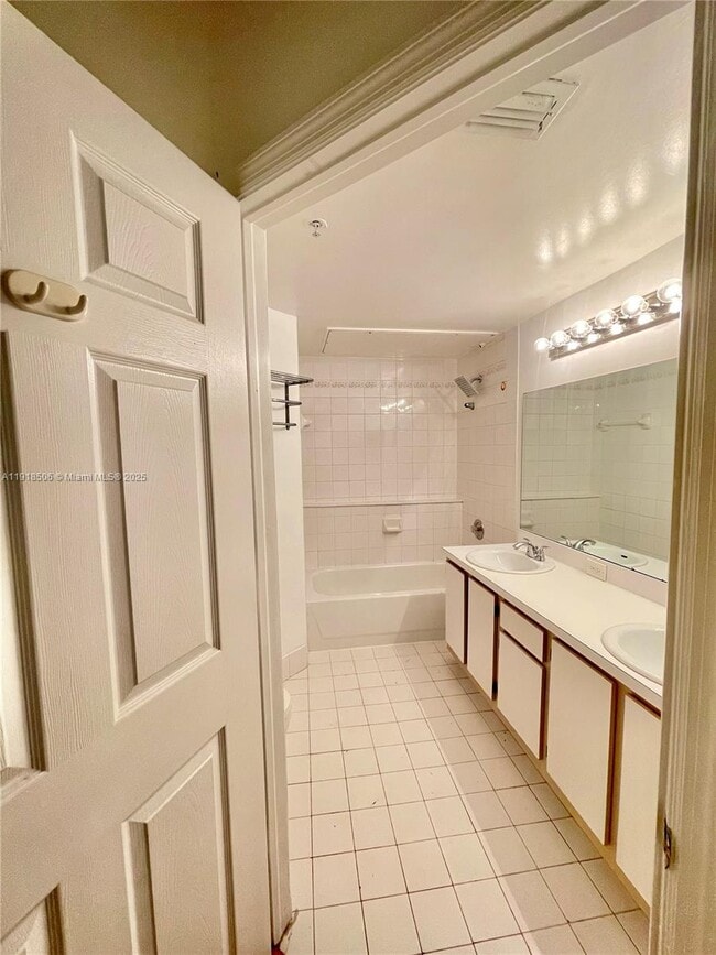 Building Photo - 745 SW 148th Ave