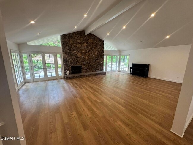 Building Photo - 3474 Loadstone Dr