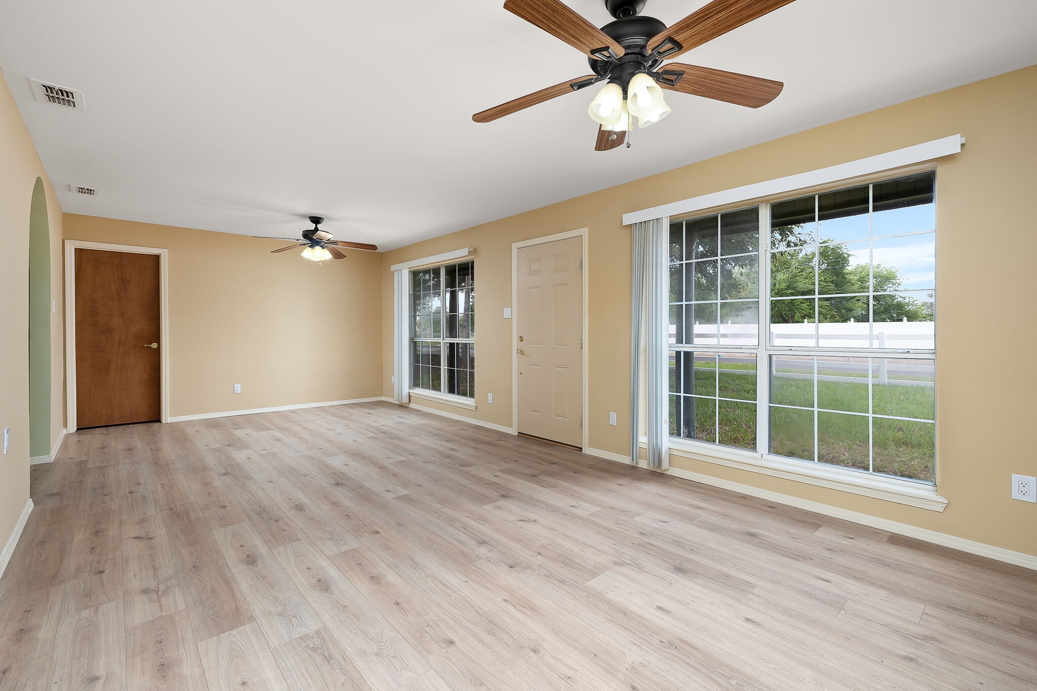 Building Photo - 4800 Mile 6 Rd