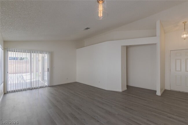 Building Photo - 2803 Mirage Rd
