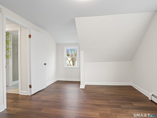 Building Photo - 8 Raleigh Rd