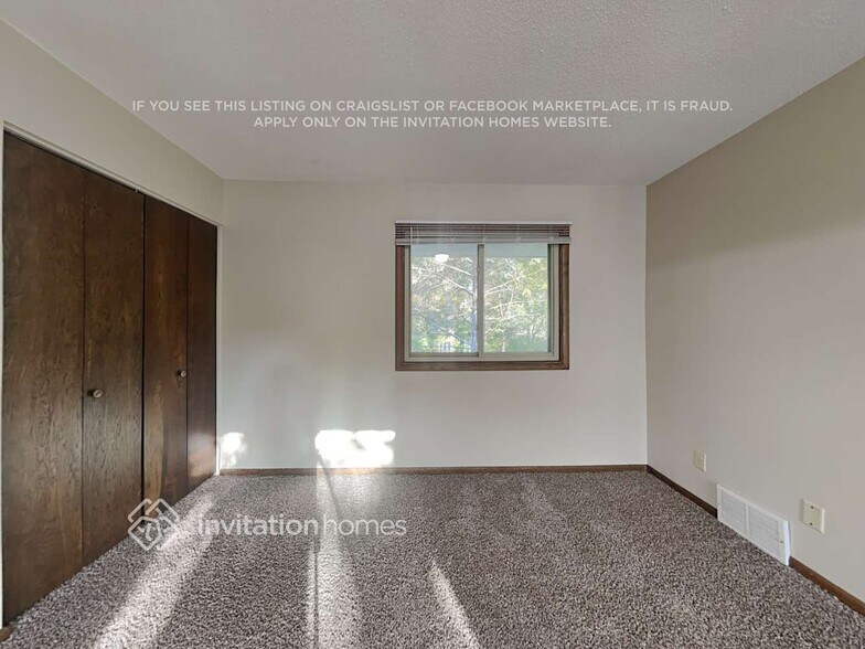 Building Photo - 1131 Benton Way