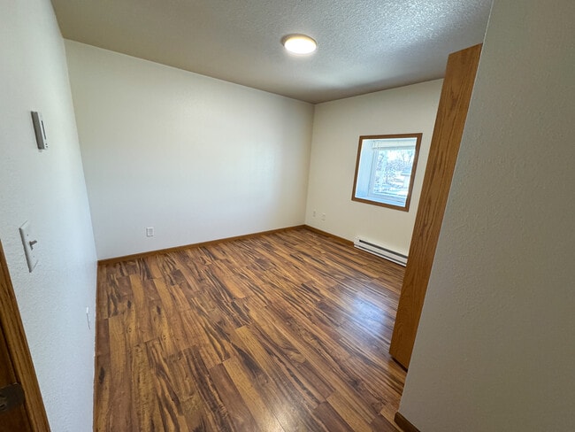 Building Photo - Theater Apartments Beulah