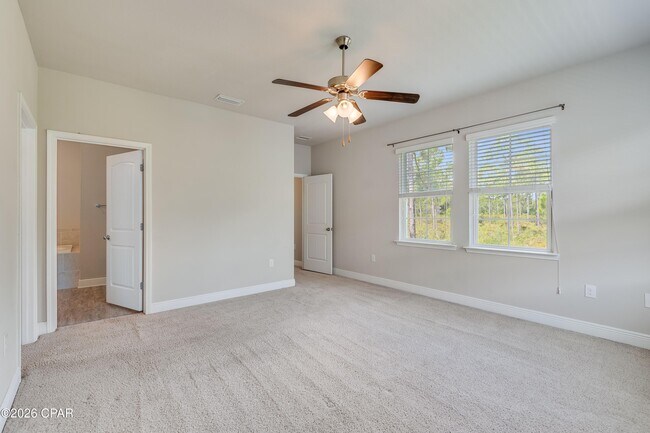 Building Photo - 116 Fossil Falls Ln