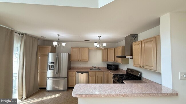 Building Photo - 207 Lookout Pl