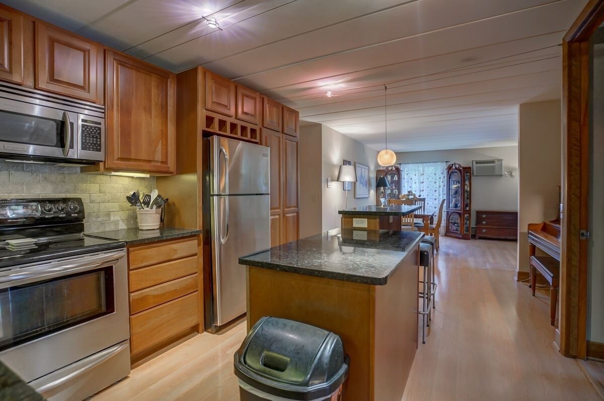 Plenty of counter space for cooking! - 2051 Allen Blvd