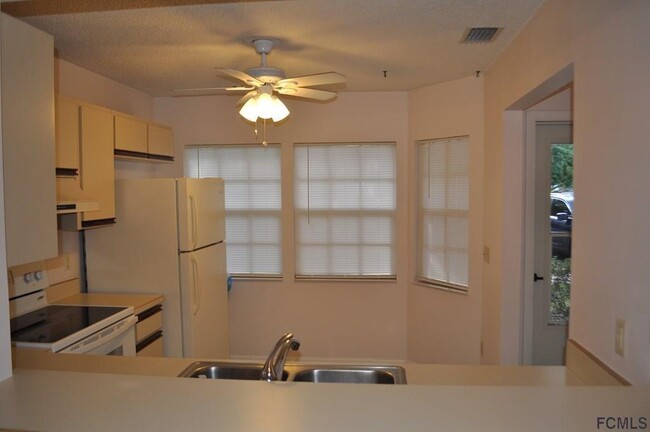 Building Photo - 38 Kings Colony Ct