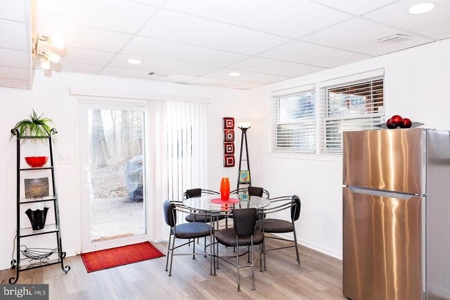 Building Photo - 7286 Earlys Rd