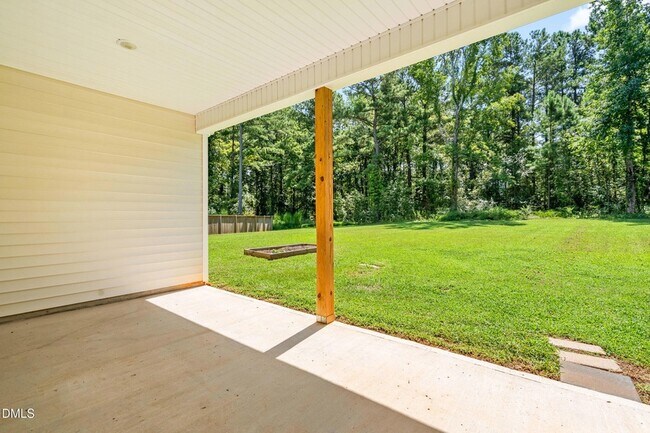 Building Photo - 148 E Battery Cir