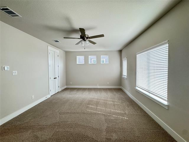 Building Photo - 813 Meadowcrest Dr