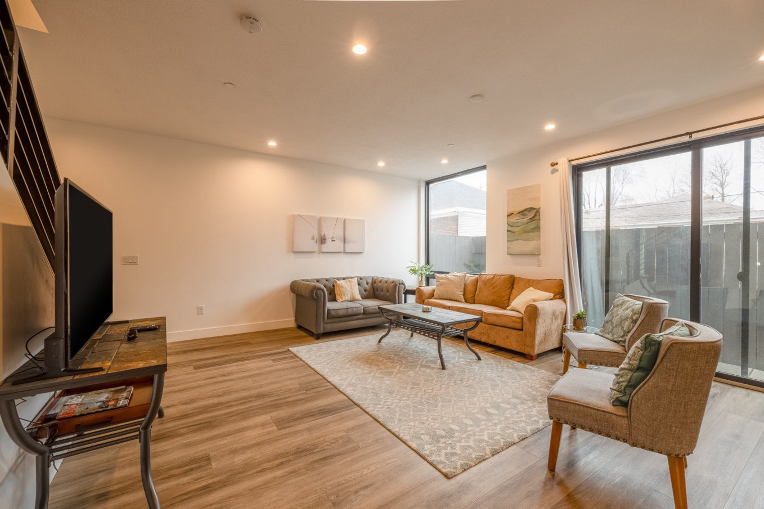 Building Photo - 2597 S 700 E