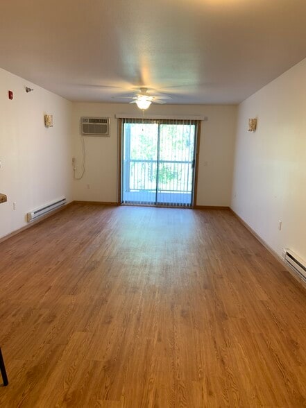 Building Photo - 3636 Calvert Rd