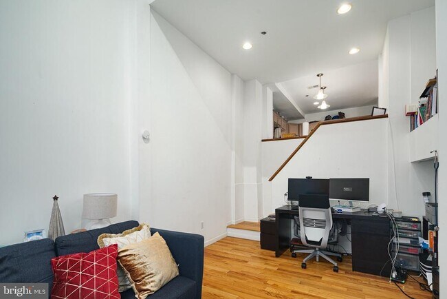 Building Photo - 1520 Kater St