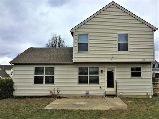 Building Photo - 161 Lakeview Dr