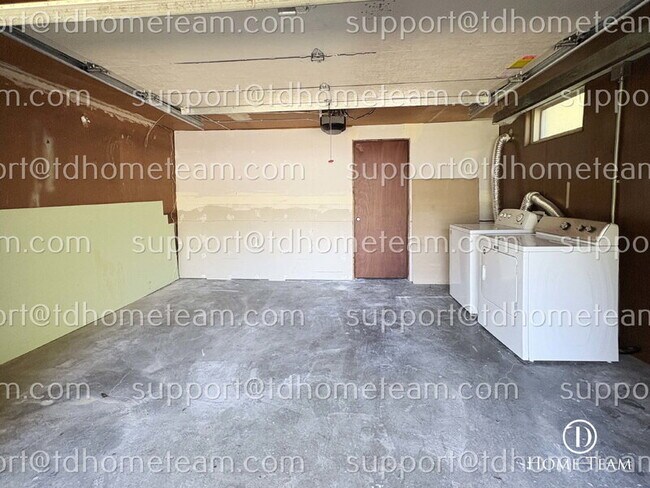 Building Photo - 10228 4th Ave S