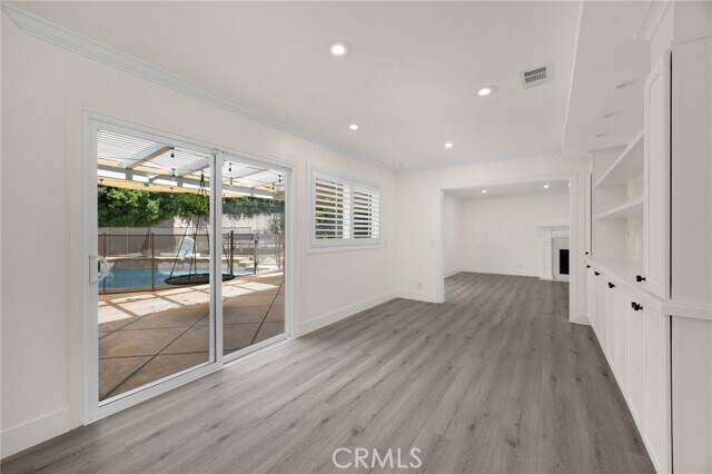 Building Photo - 1025 Woodcrest Ave